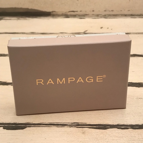 BN Rampage Jewelry Set - Picture 2 of 4